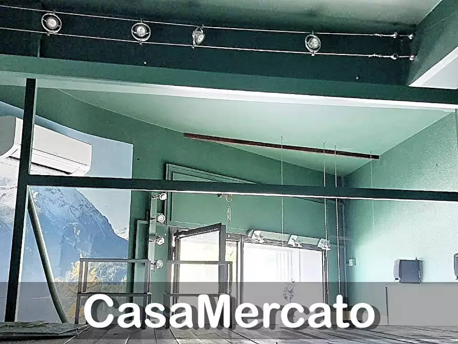 Immagine 14 di Locale commerciale in affitto  in Via Frascati a Rocca Di Papa