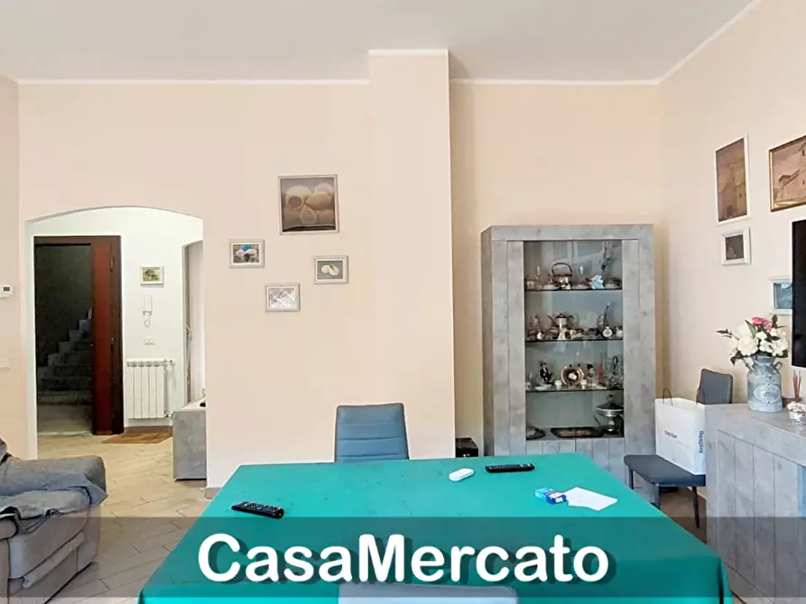 Immagine 9 di Trilocale in vendita  in Via Marino a Rocca Di Papa