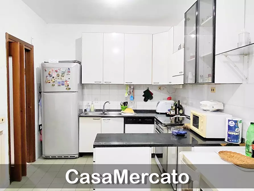 Immagine 16 di Quadrilocale in affitto  in Via Valle Petrucola a Nemi