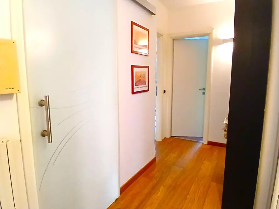 Immagine 73 di Appartamento in vendita  a San Benedetto Del Tronto