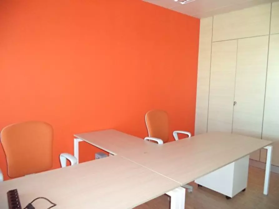 Immagine 5 di Ufficio in vendita  a San Benedetto Del Tronto