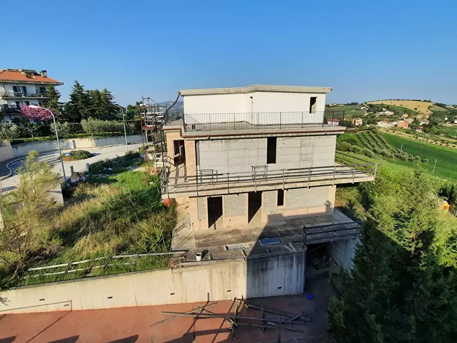 Immagine 25 di Casa indipendente in vendita  a Offida