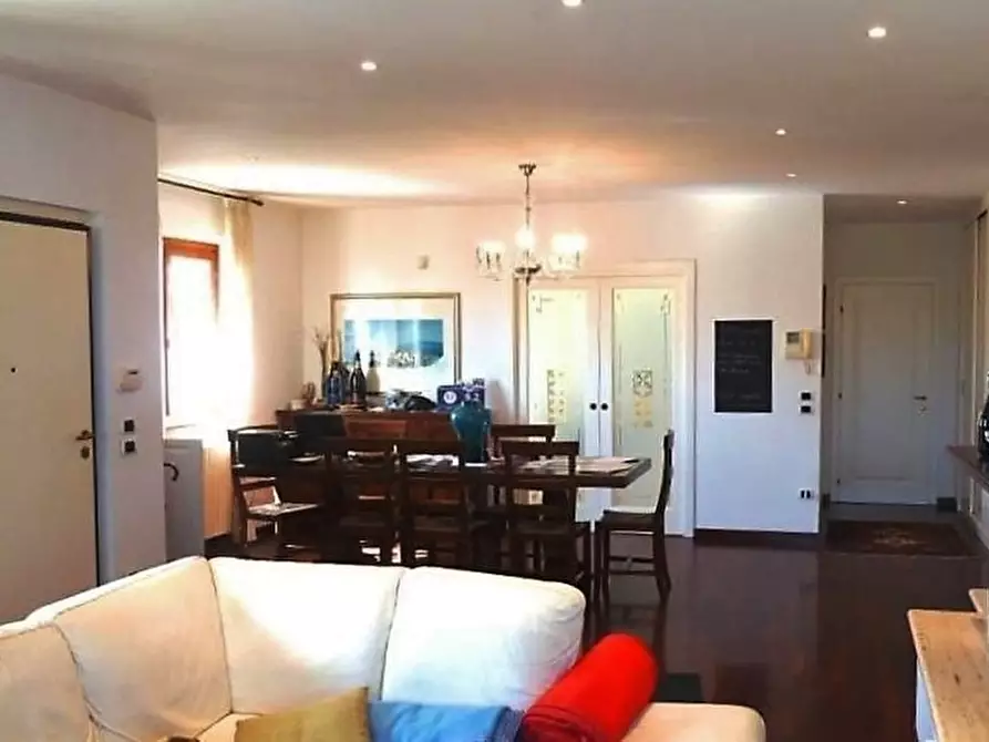 Immagine 11 di Casa indipendente in vendita  a San Benedetto Del Tronto