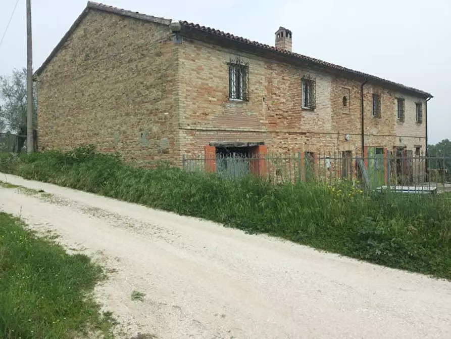 Immagine 13 di Casa indipendente in vendita  a Mondavio