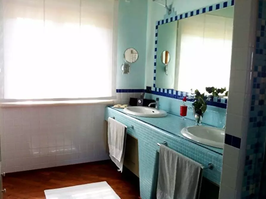 Immagine 26 di Casa indipendente in vendita  a Pineto