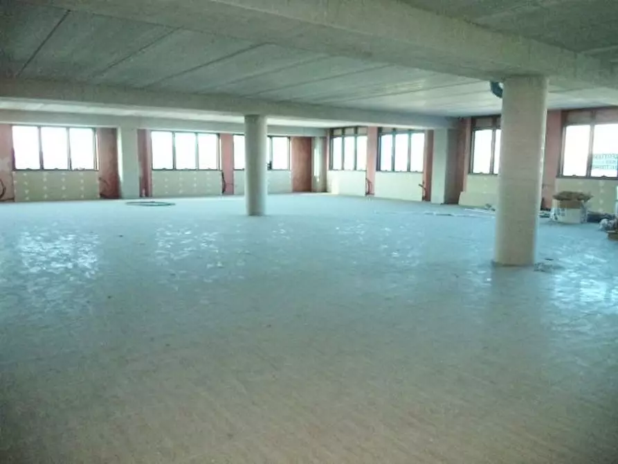 Immagine 4 di Ufficio in vendita  a San Benedetto Del Tronto