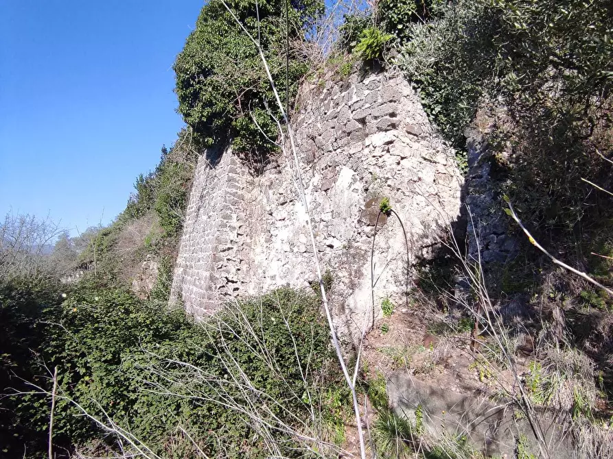 Immagine 37 di Palazzo in vendita  a Fisciano