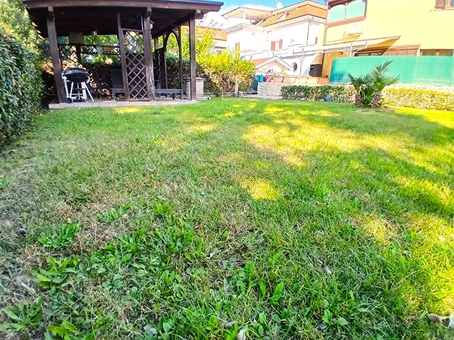 Immagine 6 di Casa indipendente in vendita  a San Benedetto Del Tronto