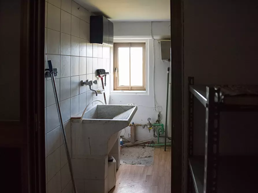 Immagine 30 di Pentalocale in vendita  in via kennedy a San Fele