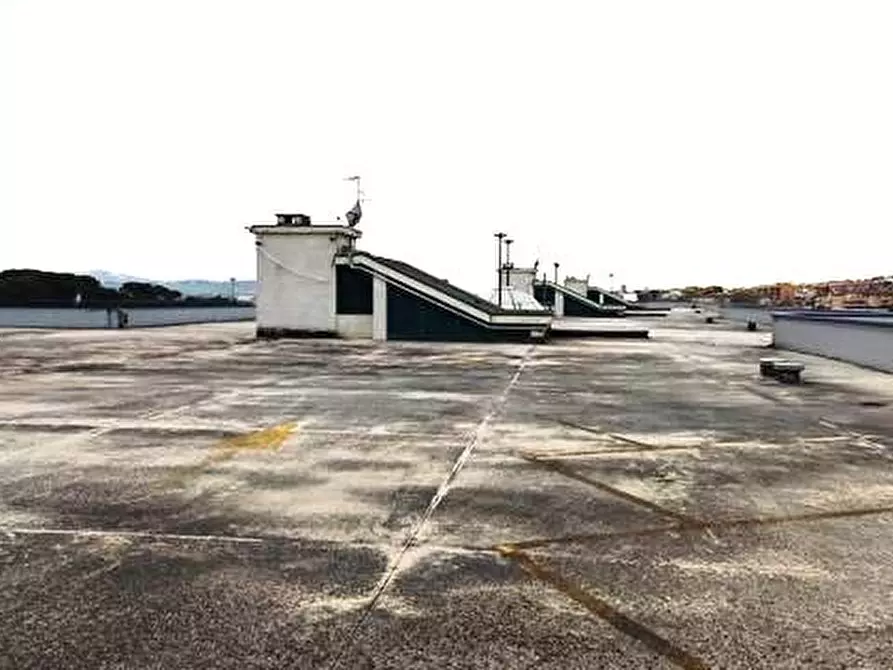 Immagine 10 di Capannone industriale in vendita  in VIA LUIGI EINUDI a Civitanova Marche