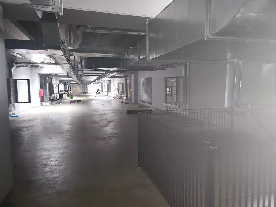 Immagine 30 di Palazzo in vendita  a Colonnella