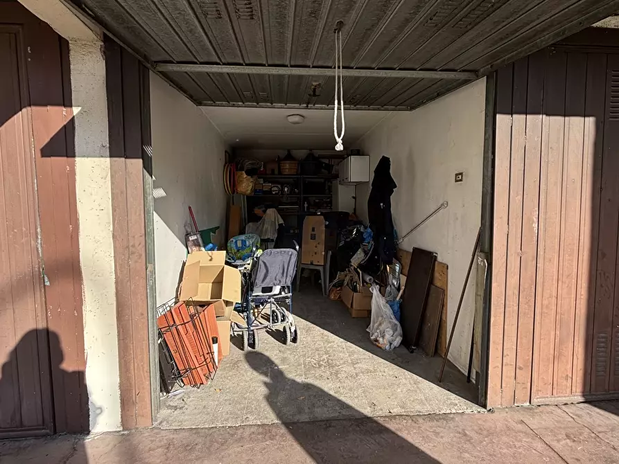 Immagine 56 di Trilocale in vendita  in STRADA DI SALICETO PANARO 211 a Modena