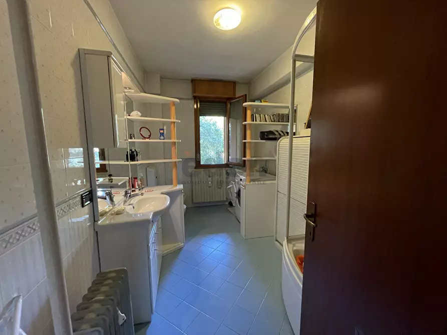 Immagine 46 di Quadrilocale in vendita  in Piazza Guido Rossa 8 a Modena