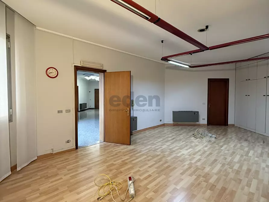 Immagine 13 di Ufficio in affitto  in Via Vittorio Bottego 49 a Modena