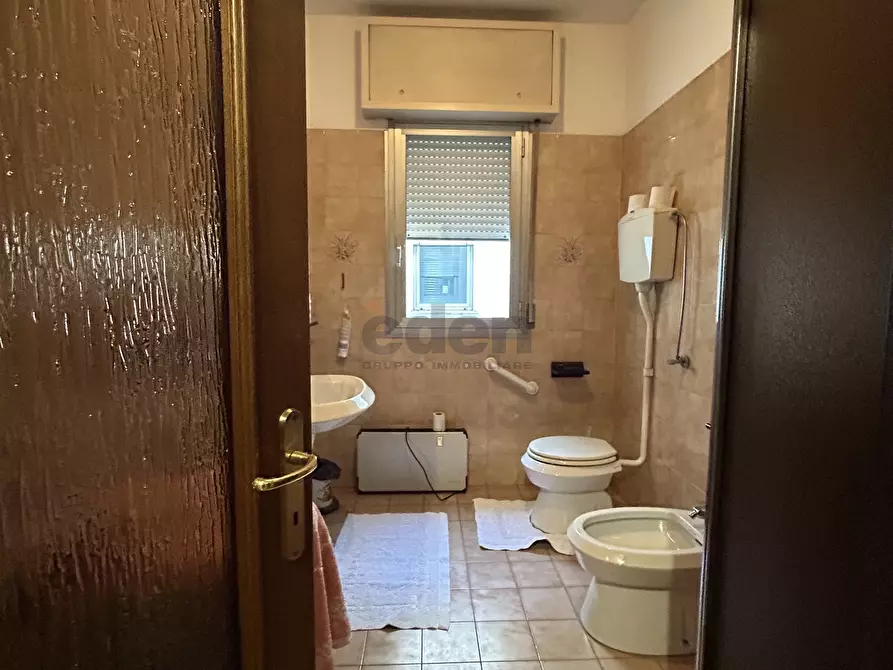 Immagine 53 di Ufficio in affitto  in Via Vittorio Bottego 49 a Modena