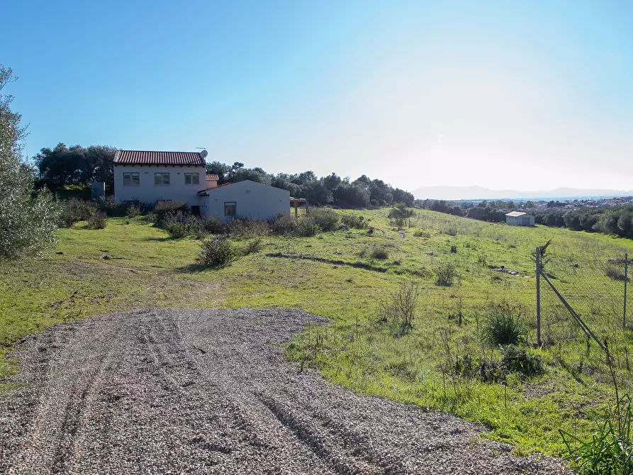 Immagine 3 di Villa in vendita  a Soleminis