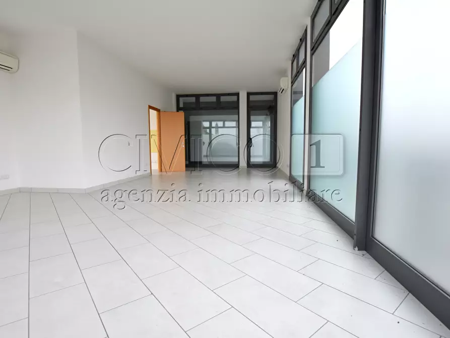 Immagine 18 di Locale commerciale in affitto  in Via Buccia a Limena