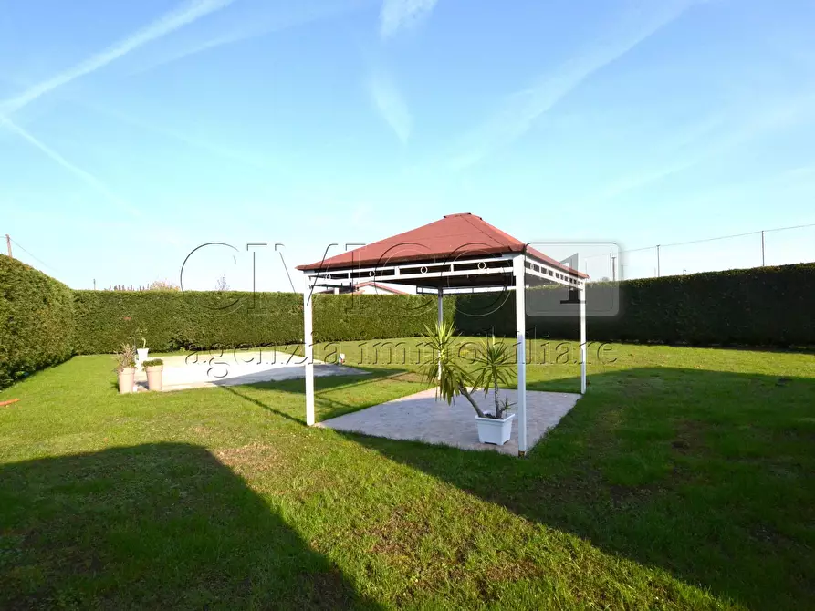 Immagine 13 di Casa bifamiliare in vendita  in Via Fiume a Piazzola Sul Brenta