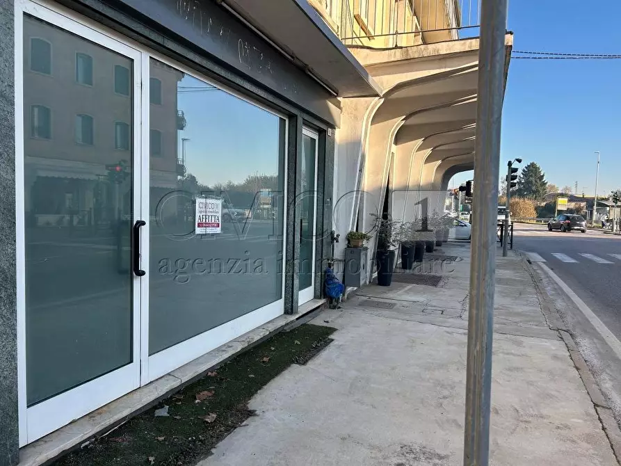 Immagine 21 di Locale commerciale in affitto  in Via Riviera 63 a Nanto