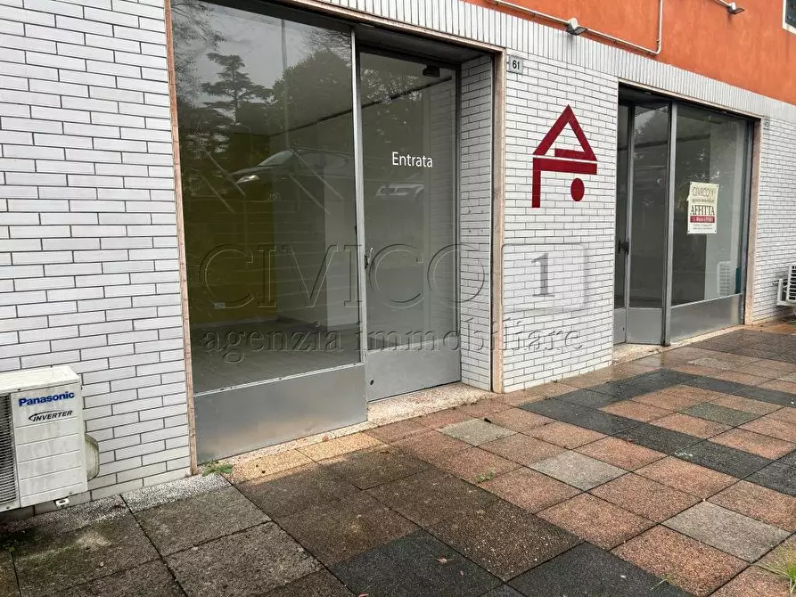 Immagine 14 di Locale commerciale in affitto  in Via Riviera Berica 61 a Barbarano Mossano
