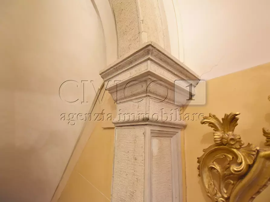 Immagine 27 di Appartamento in vendita  in Sotoportego Widmann a Venezia