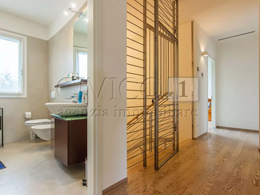 Immagine 36 di Casa bifamiliare in vendita  a Vicenza