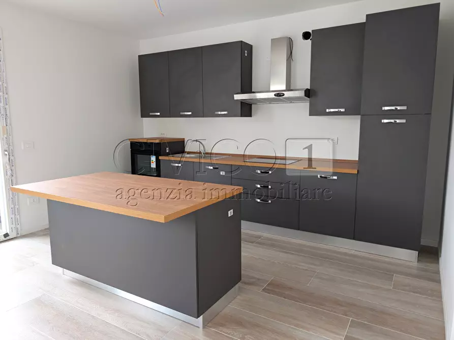 Immagine 3 di Appartamento in vendita  in Via John Fitzgerald Kennedy a Grisignano Di Zocco