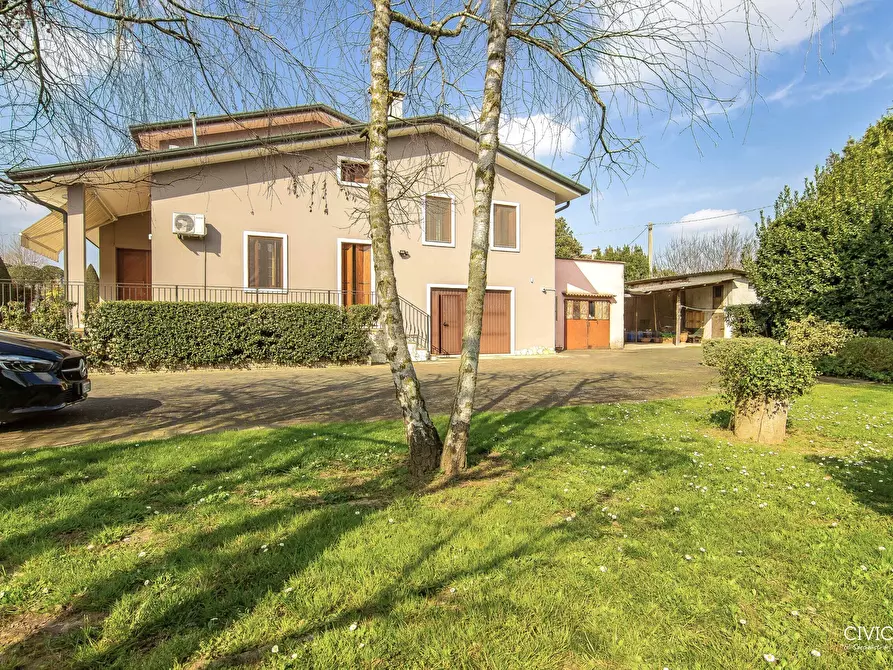 Immagine 5 di Casa bifamiliare in vendita  in Via Ponte 88 a Barbarano Mossano