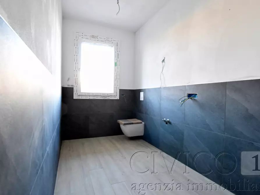 Immagine 16 di Porzione di casa in vendita  in Via Almagia R. a Padova