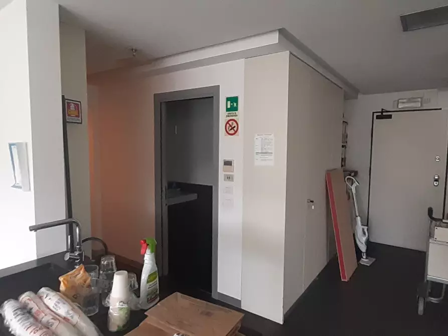 Immagine 11 di Ufficio in vendita  in piazza Buffoni 5 a Gallarate