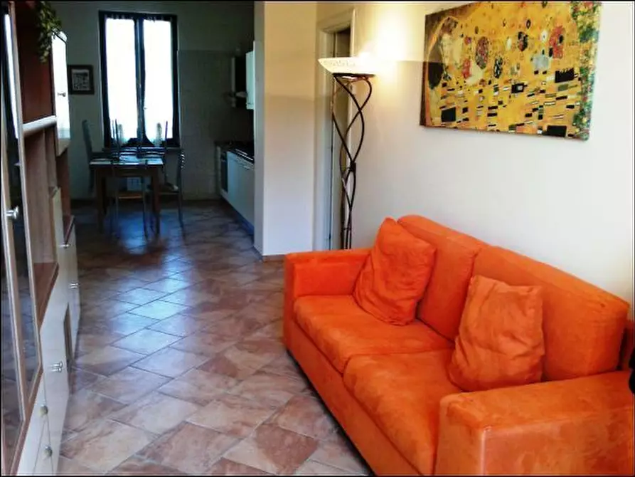 Immagine 1 di Bilocale in affitto  in via Marconi a Somma Lombardo