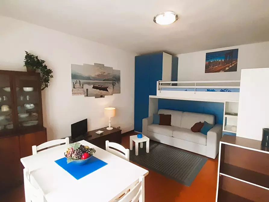 Immagine 2 di Monolocale in affitto  in Via A. Volta 31 a Daverio