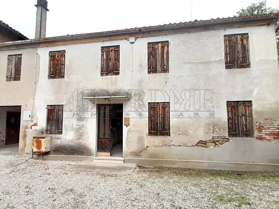 Immagine 3 di Porzione di casa in vendita  in Via Santi Felice e Fortunato 47 a Limena