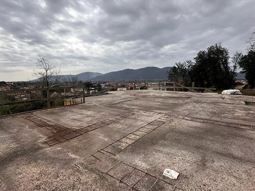 Immagine 3 di Villa in vendita  in Via Nave 14 a Sarzana