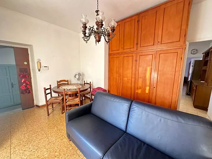 Immagine 8 di Trilocale in vendita  in Via Lunense a Carrara