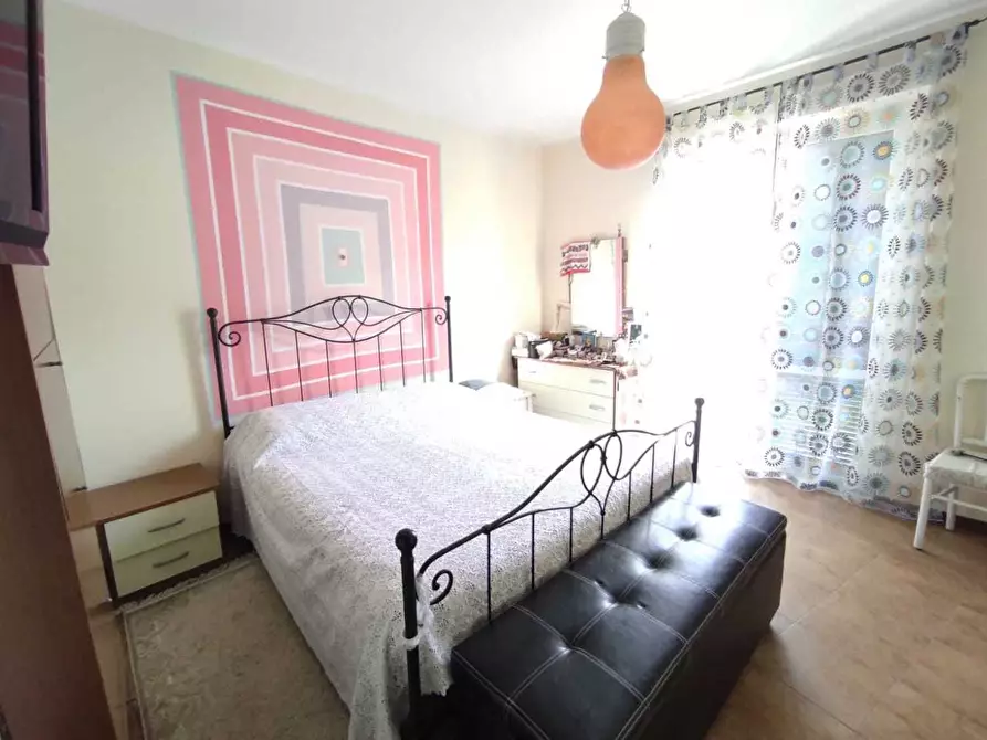 Immagine 5 di Bilocale in vendita  in Via Persio a Ameglia