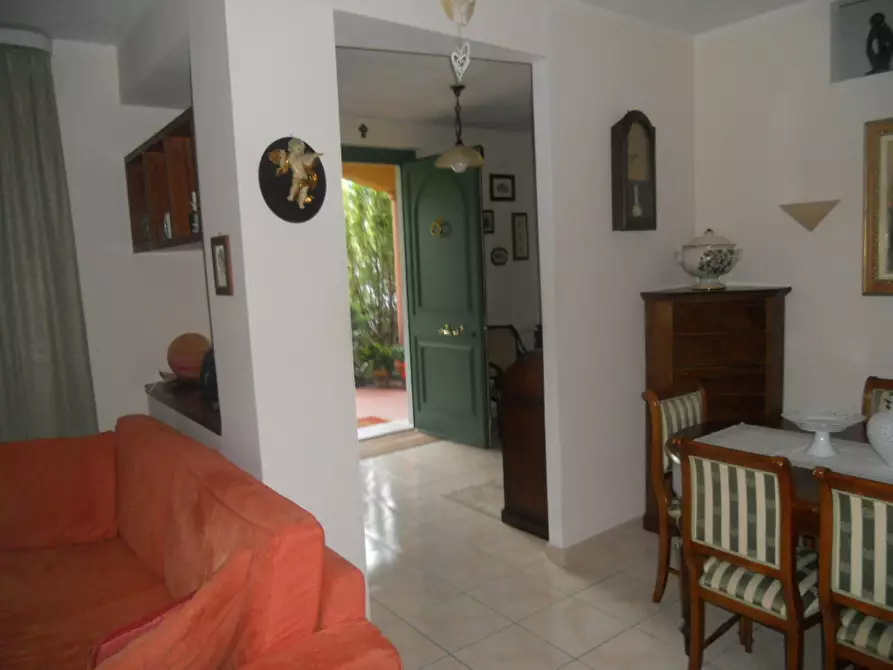 Immagine 23 di Casa semindipendente in vendita  in Via Caffaggiola 37 a Ortonovo