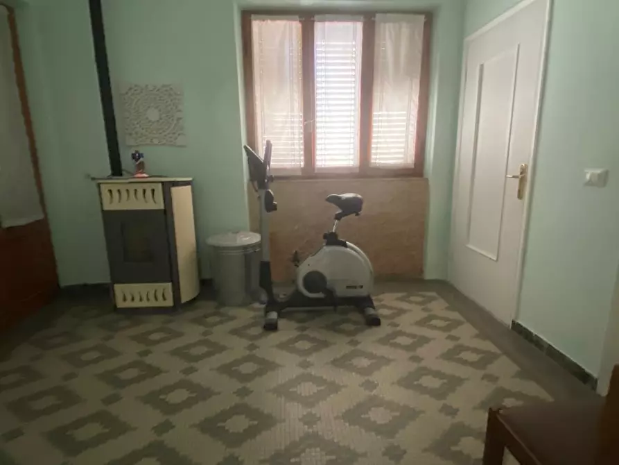 Immagine 12 di Casa semindipendente in vendita  in Via Tavolara 19 a Castelnuovo Magra