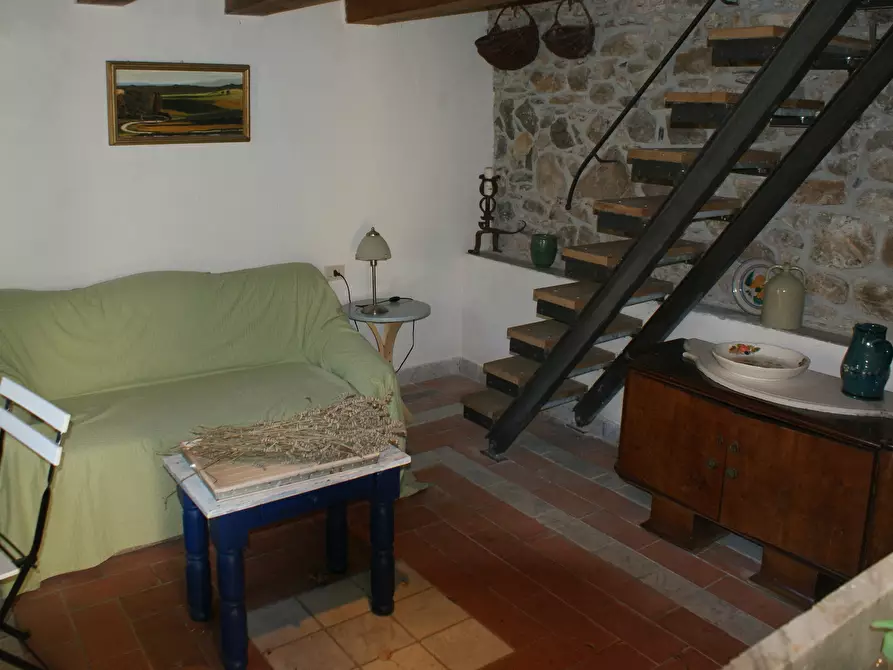 Immagine 11 di Villa in vendita  in Via Annunziata a Ortonovo