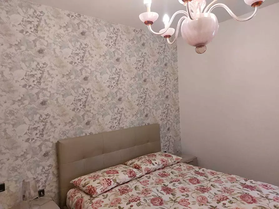 Immagine 12 di Appartamento in vendita  in Via Monterosso a Carrara