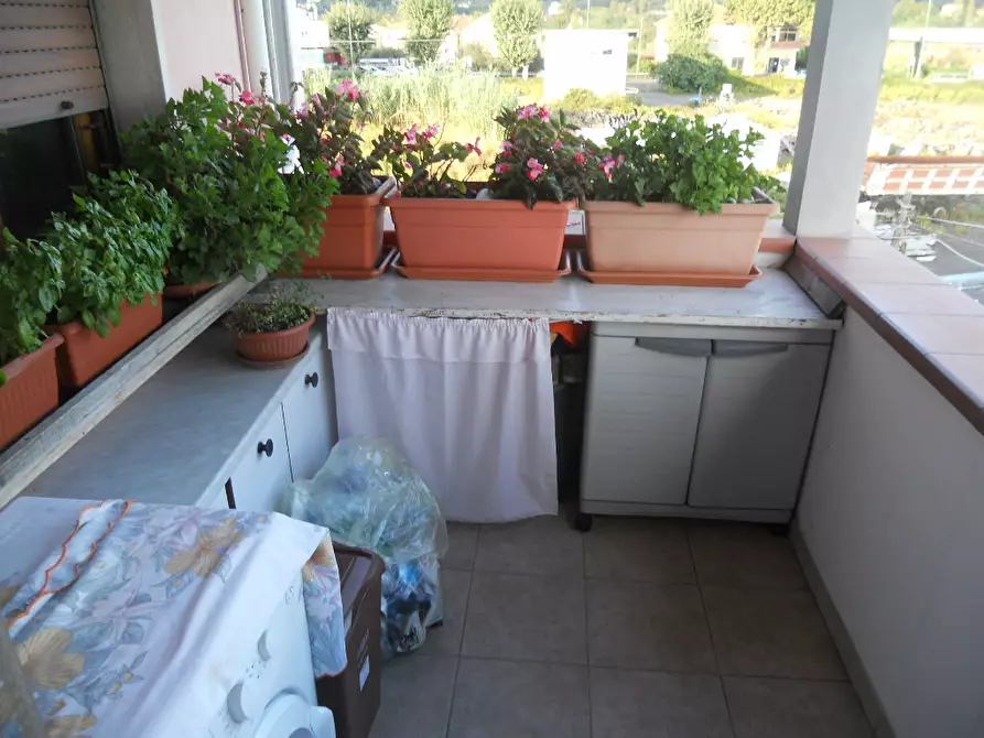 Immagine 6 di Appartamento in vendita  a Castelnuovo Magra