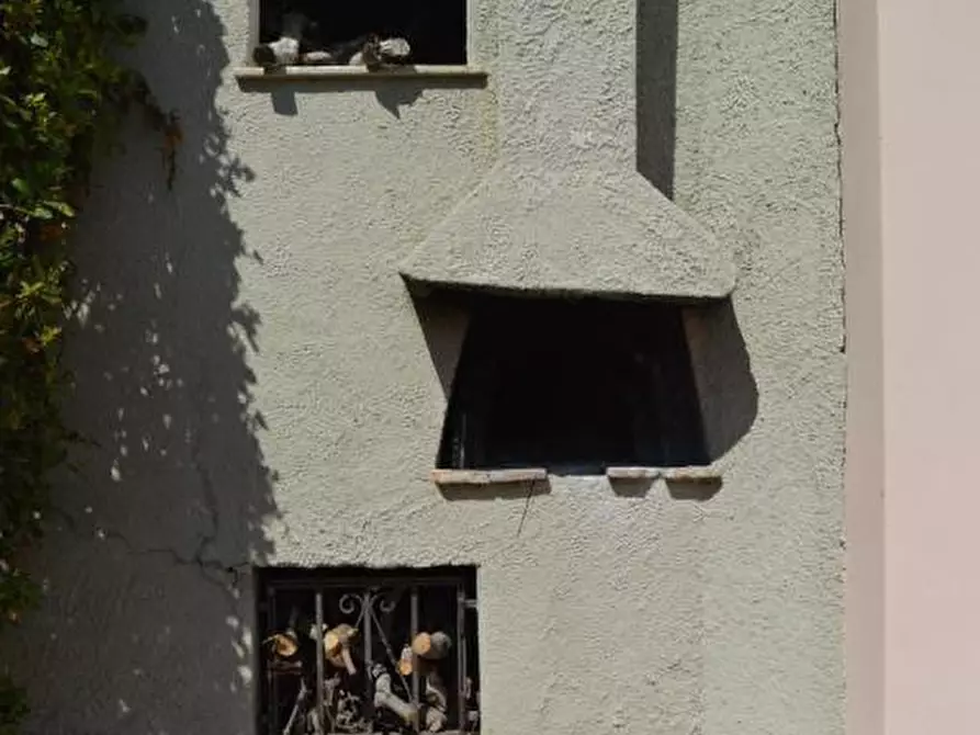 Immagine 34 di Villa in vendita  in Via dei Pini 9 a Castelnuovo Magra