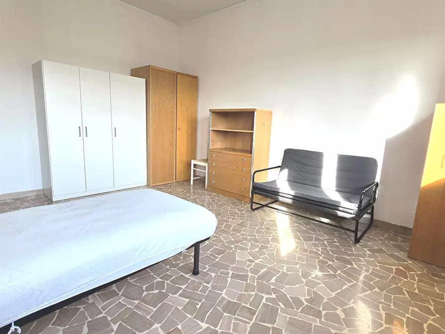 Immagine 13 di Quadrilocale in affitto  a Bologna