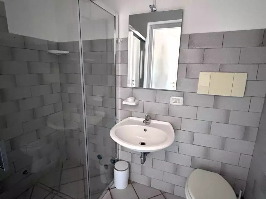 Immagine 11 di Villa in vendita  in Viale Alcide de Gasperi 87 a San Felice Circeo