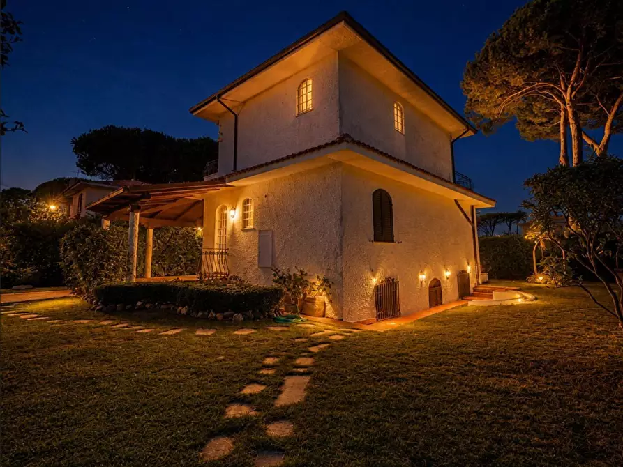 Immagine 6 di Villa in vendita  in via terracina 120 a San Felice Circeo