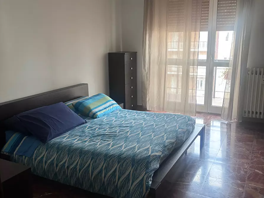 Immagine 10 di Trilocale in vendita  in Viale Papa Giovanni XXIII 5 a Beinasco