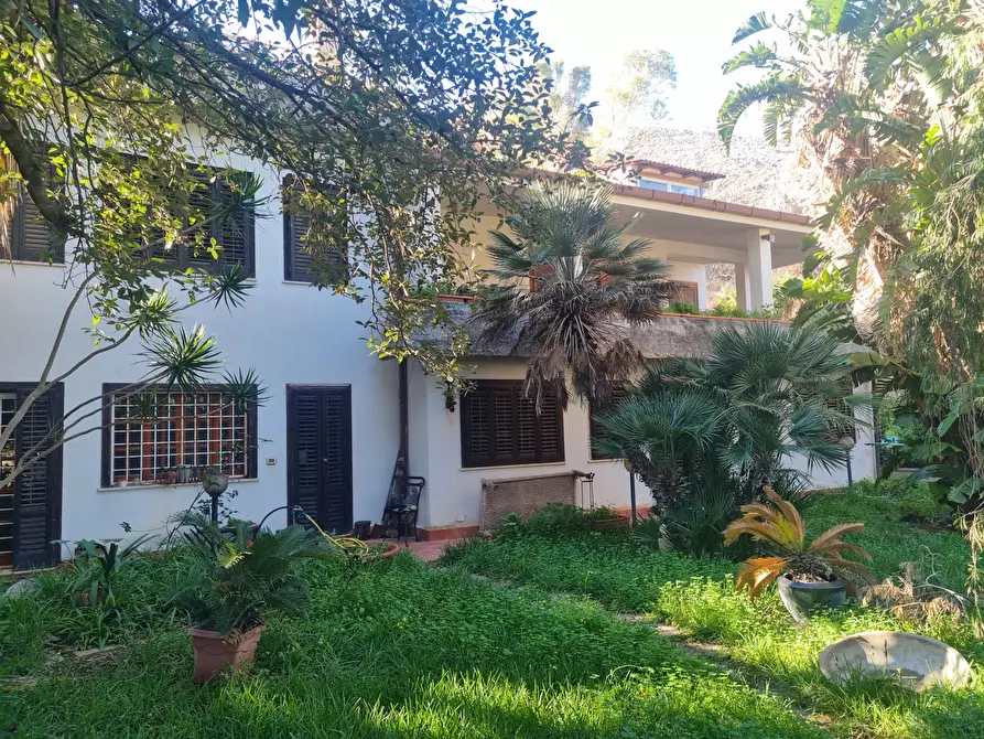 Immagine 1 di Villa in vendita  in Via P. M a Palermo