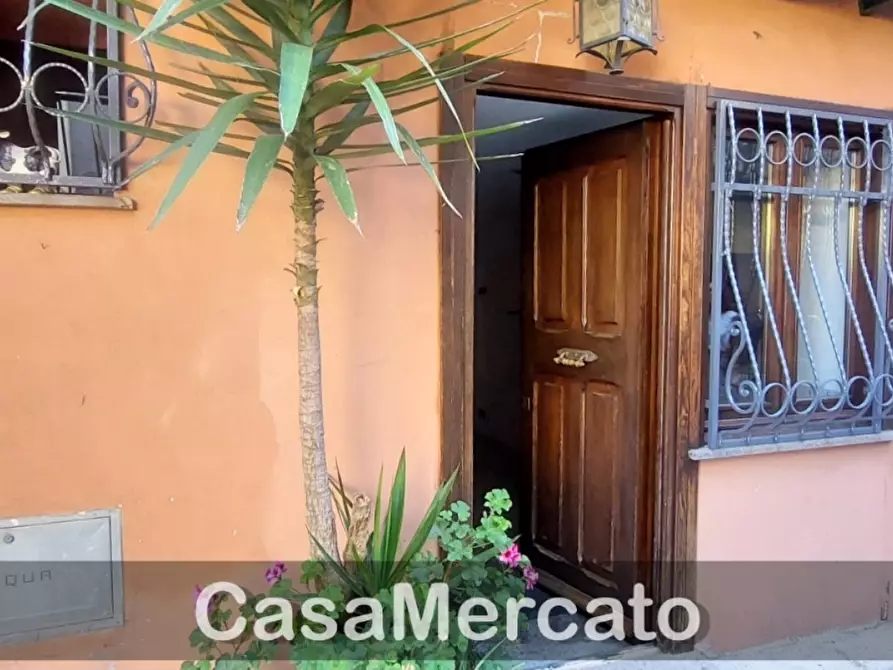 Immagine 2 di Garage in vendita  a Rocca Di Papa