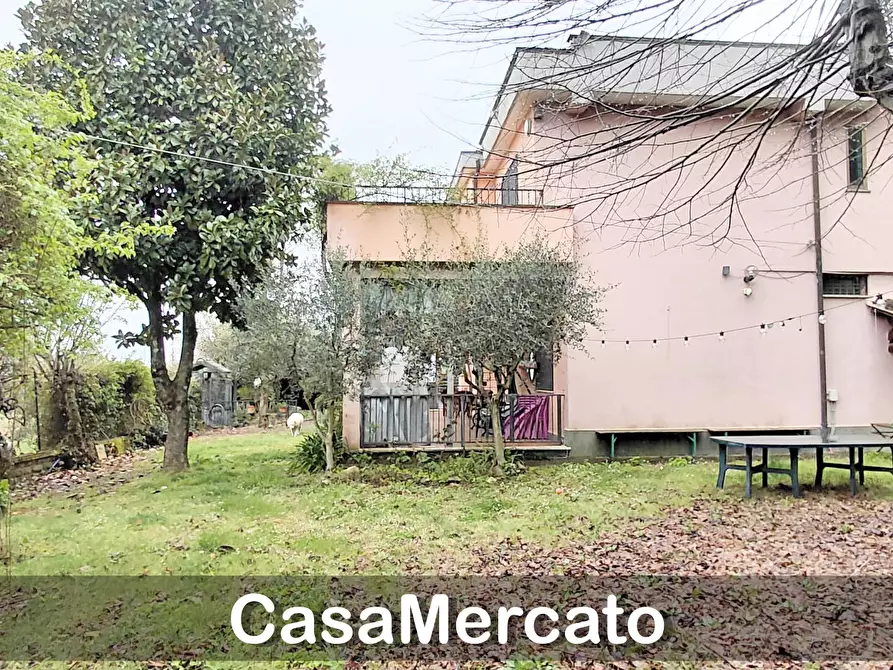 Immagine 2 di Quadrilocale in affitto  in Via Valle Petrucola a Nemi