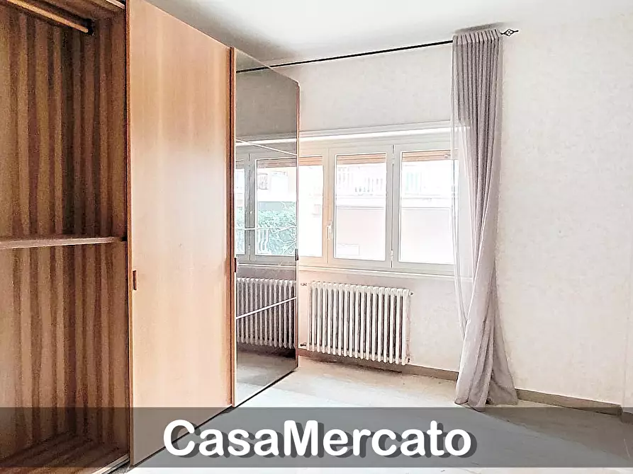 Immagine 8 di Trilocale in vendita  a Marino